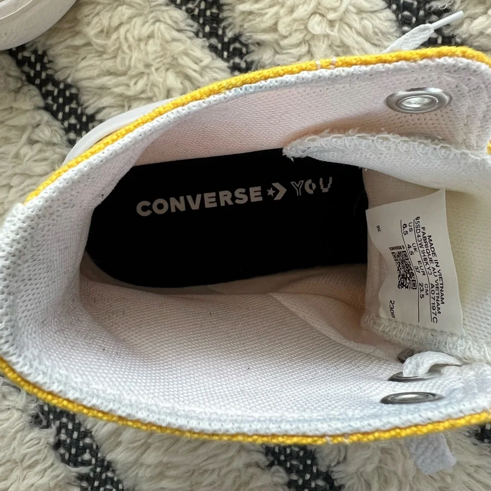 Converse Chuck Taylor All Star By You yellow embroidered platform sneakers - Picture 8 of 9